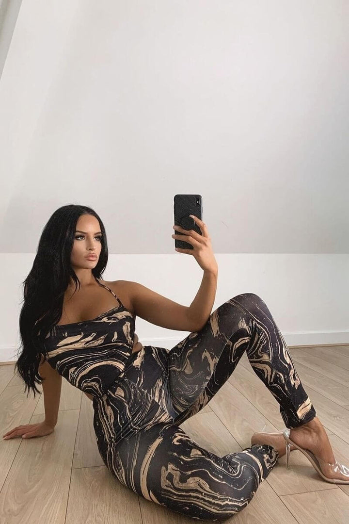 Haut court et legging à motif marbré noir et beige avec mouchoir